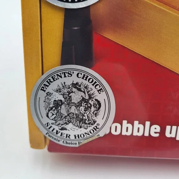 Gobblet! A Fun Game of Strategy Board Game Wooden Box Ages 7+ new sealed - Picture 8 of 10